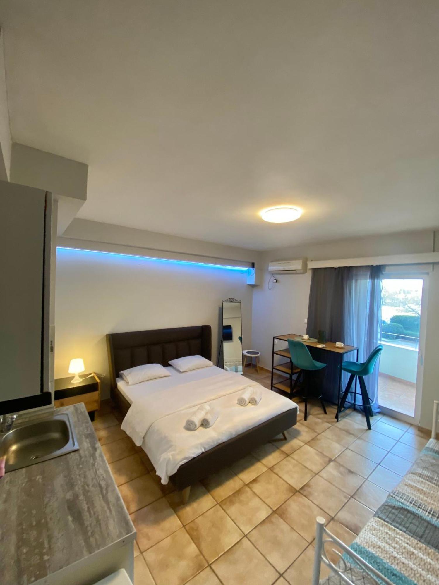 Larisa City Ap 5 With Parking Екстериор снимка
