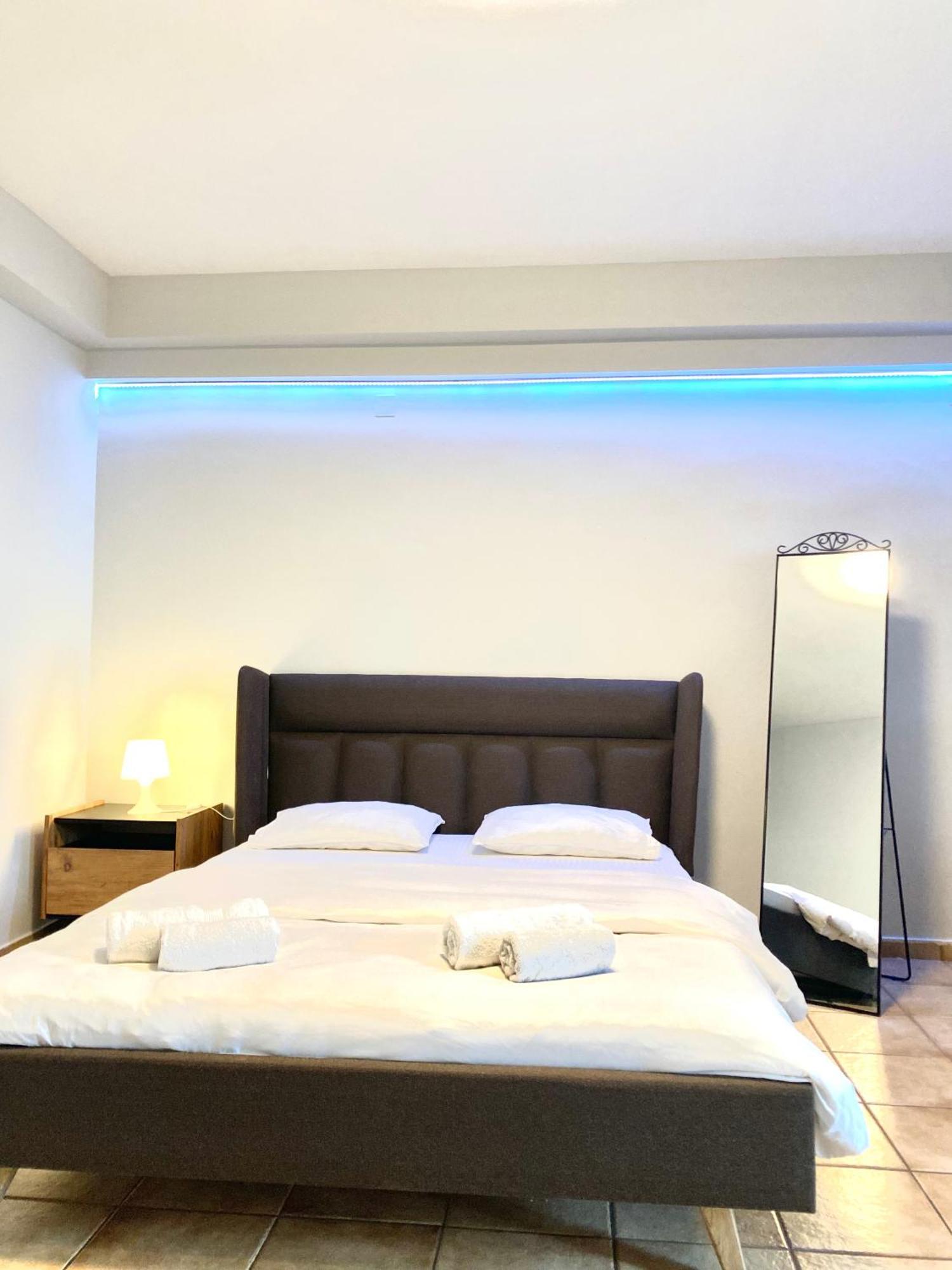 Larisa City Ap 5 With Parking Екстериор снимка