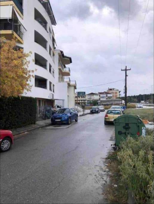 Larisa City Ap 5 With Parking Екстериор снимка